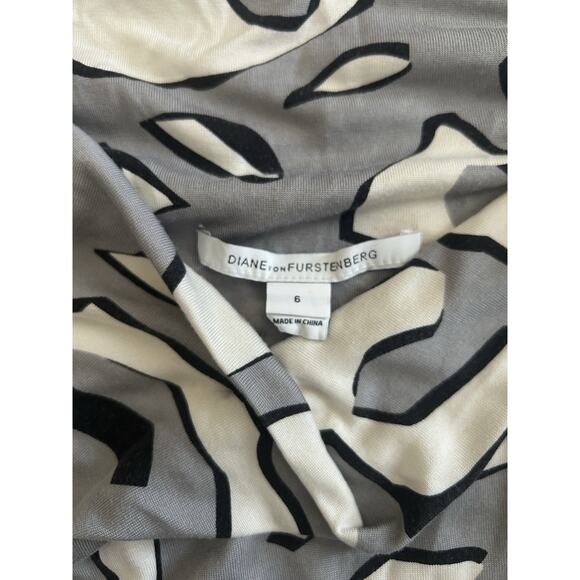Diane Von Furstenberg Silk Geometric Print Tent Midi Dress Womens Size 6 Gray - Picture 3 of 10